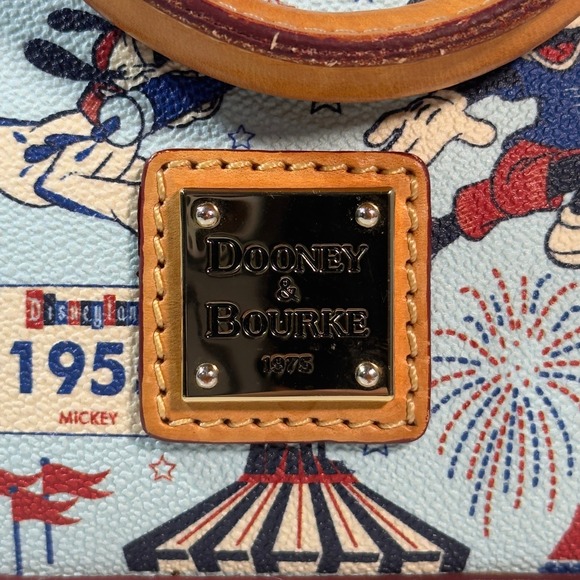 Disney Dooney & Bourke Bag - Disneyland 1/2 Marathon - Satchel - Picture 5 of 15